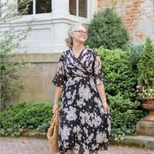 Chic Black and White Floral Midi Dress
